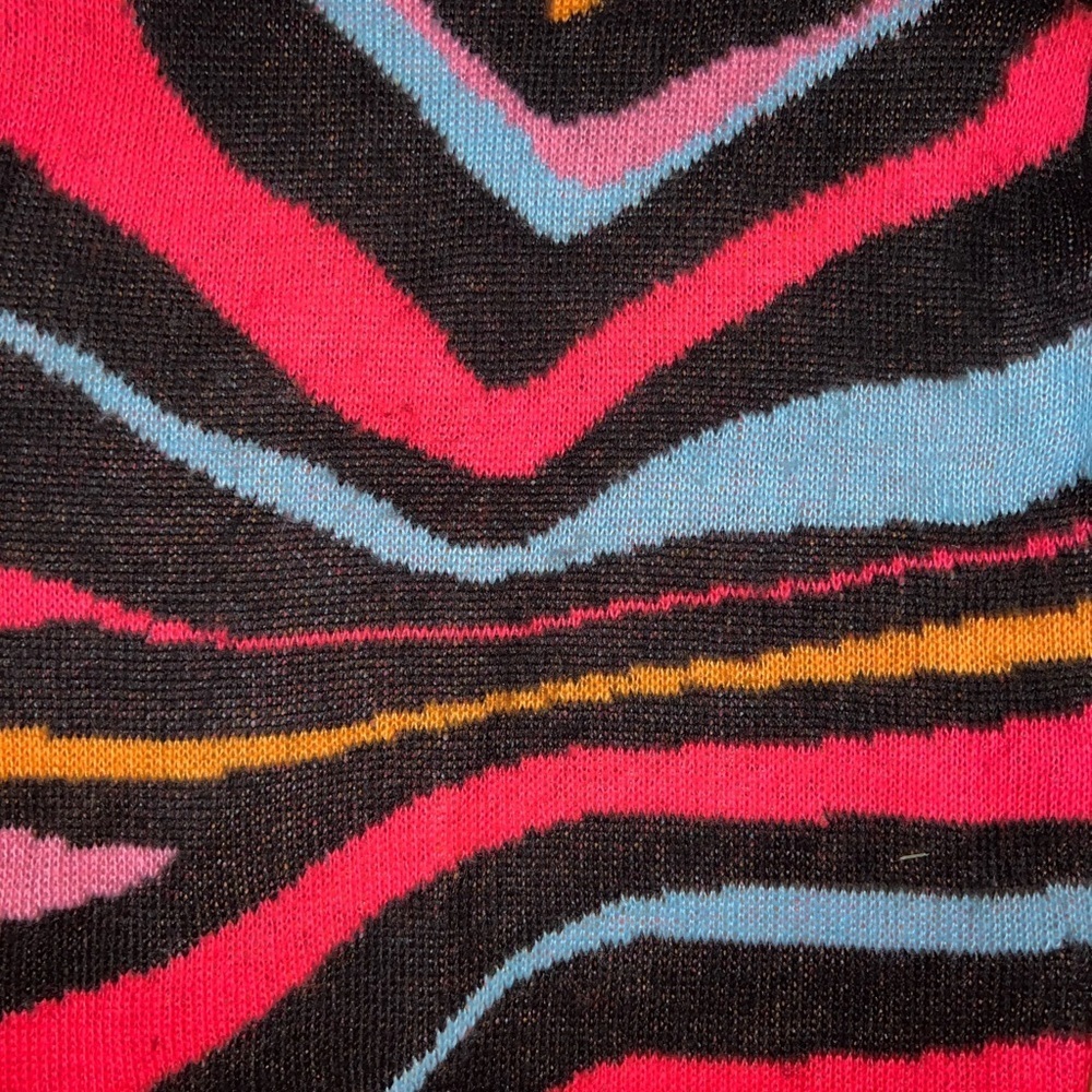 Colorful Sweater - Picture 2 of 4